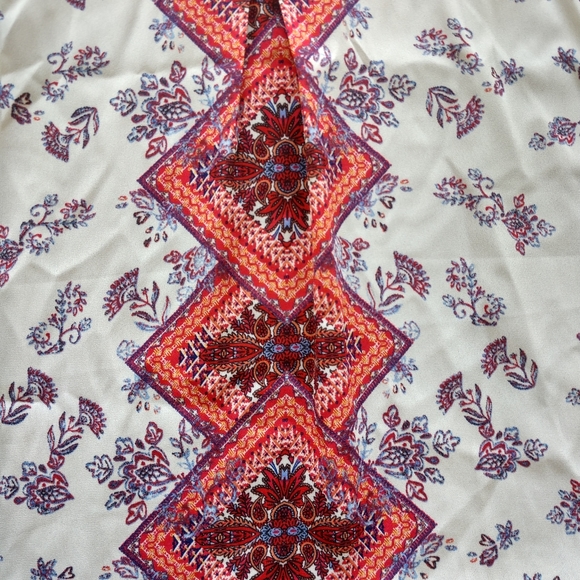 Super cute printed top - Picture 3 of 6